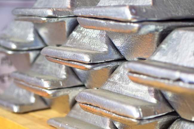 СМИ: США изучают возможность введения пошлины на алюминий из России