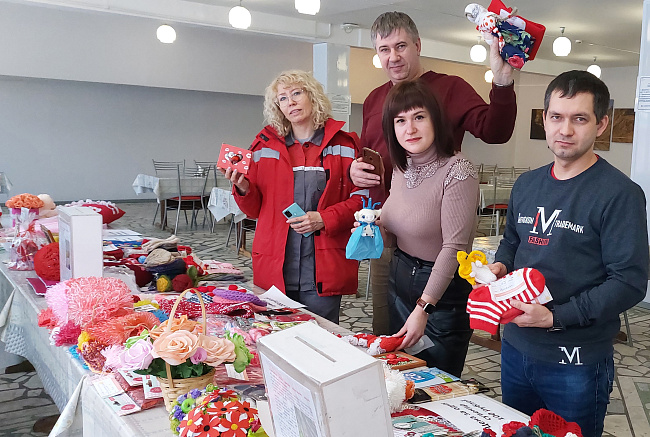 Фонд «ОМК-Участие» и жители Благовещенска собрали 52 тысячи рублей на помощь ребенку